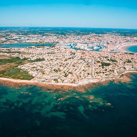 Maison Au Calme Pres Des Plages Poiroux Exterior foto
